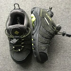 Columbia 8T Redmond Sneakers - Waterproof - Gray